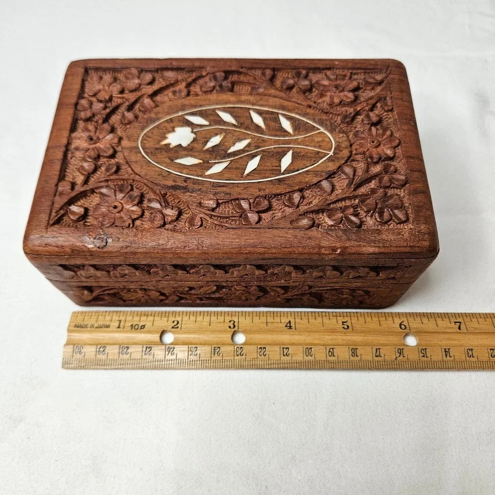 Vtg Hand Carved Wood Jewelry Trinket Box Mother of Pearl Inlay Floral Boho